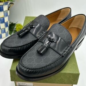 Men’s Gucci GG SUPREME TASSEL LOAFERS . Size 12